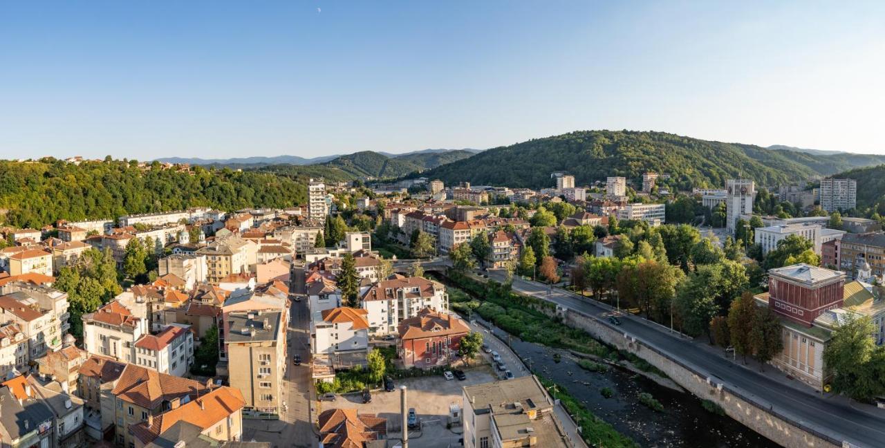 Adriano'S Studio Gabrovo Bagian luar foto